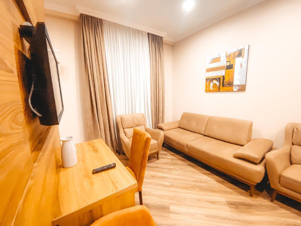 Sunset Tbilisi Luxury ApartHotel Extérieur photo